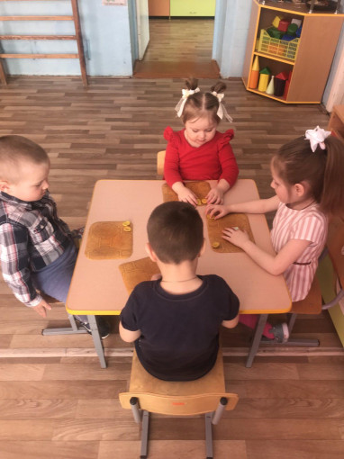 Лепка из пластилина Лепка из пластилина.